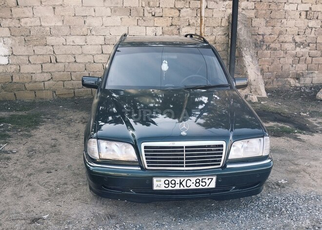 Mercedes C 220 d 1999, 262,000 km - 2.2 l - Bakı