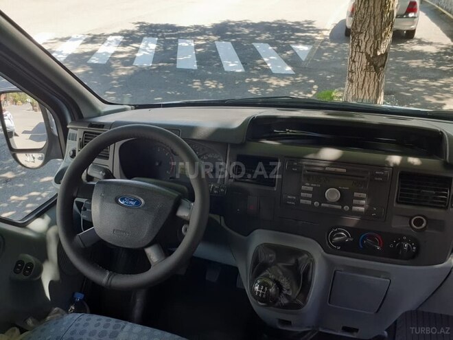 Ford Transit 2007, 188,000 km - 2.4 l - Qax