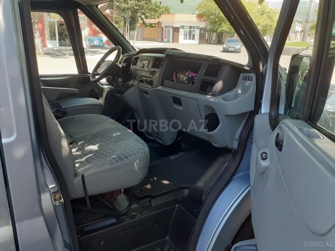 Ford Transit 2007, 188,000 km - 2.4 l - Qax