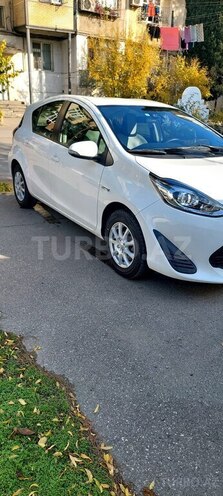 Toyota Aqua 2019, 135,000 km - 1.5 л - Bakı