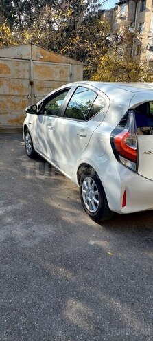 Toyota Aqua 2019, 135,000 km - 1.5 л - Bakı
