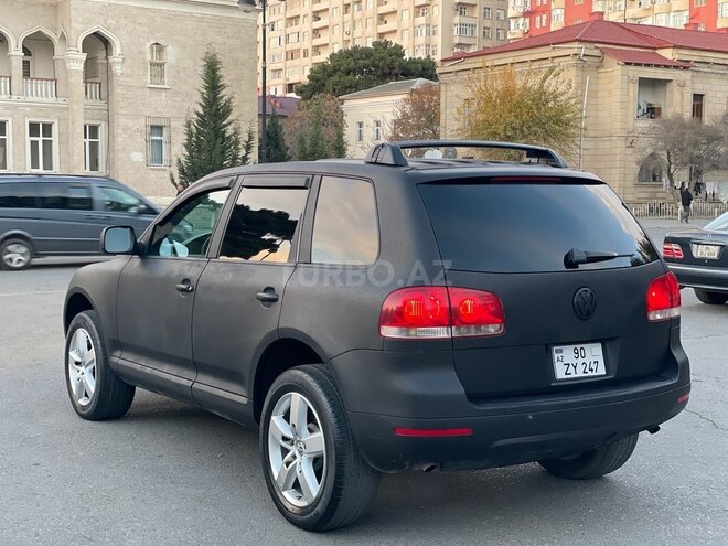 Volkswagen Touareg 2004, 258,741 km - 3.2 l - Sumqayıt