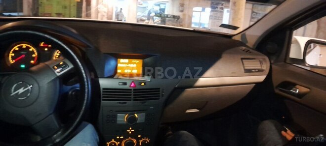 Opel Astra 2005, 273,000 km - 1.3 l - Bakı