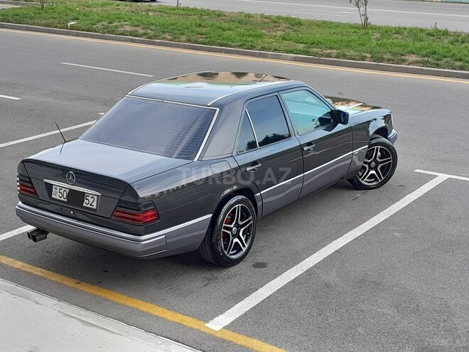 Mercedes E 220 1994, 327,453 km - 2.2 l - Sumqayıt
