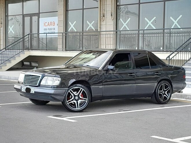 Mercedes E 220 1994, 327,453 km - 2.2 l - Sumqayıt