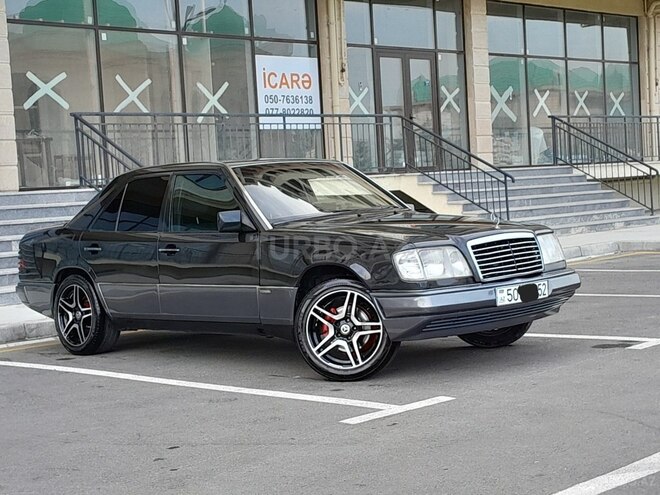 Mercedes E 220 1994, 327,453 km - 2.2 l - Sumqayıt