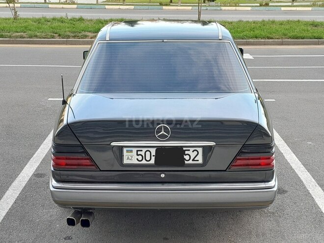 Mercedes E 220 1994, 327,453 km - 2.2 l - Sumqayıt
