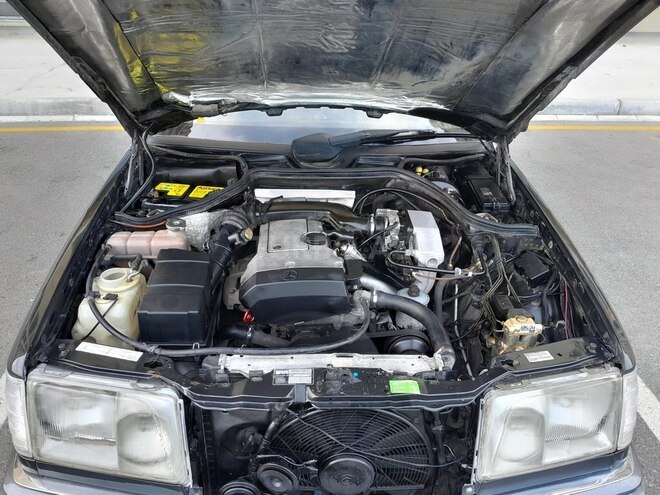 Mercedes E 220 1994, 327,453 km - 2.2 l - Sumqayıt
