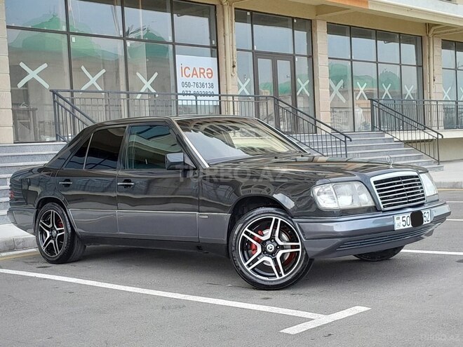 Mercedes E 220 1994, 327,453 km - 2.2 l - Sumqayıt