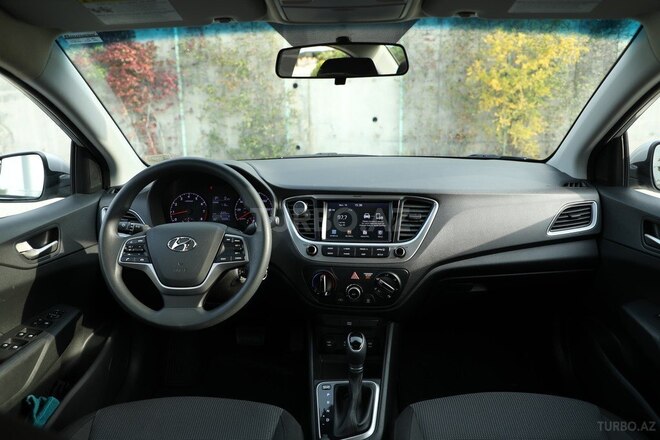 Hyundai Accent 2018, 72,500 km - 1.6 l - Bakı