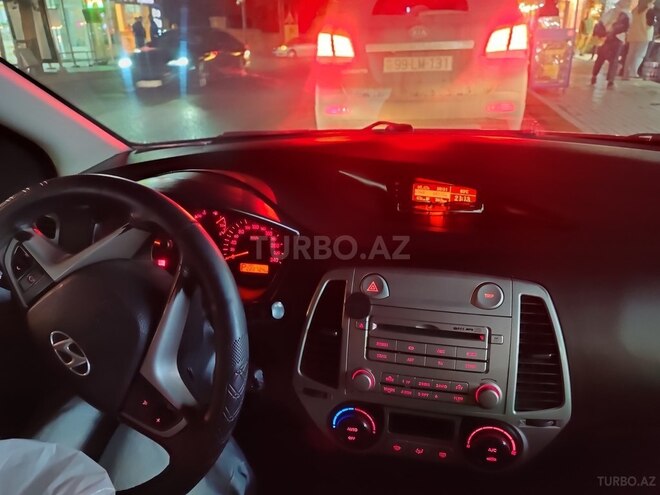 Hyundai i20 2009, 273,000 km - 1.6 л - Bakı