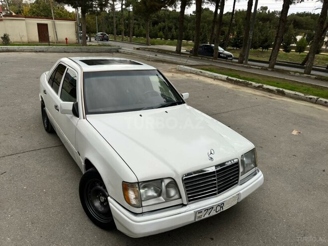 Mercedes E 220 1994, 480,000 km - 2.2 l - Bakı