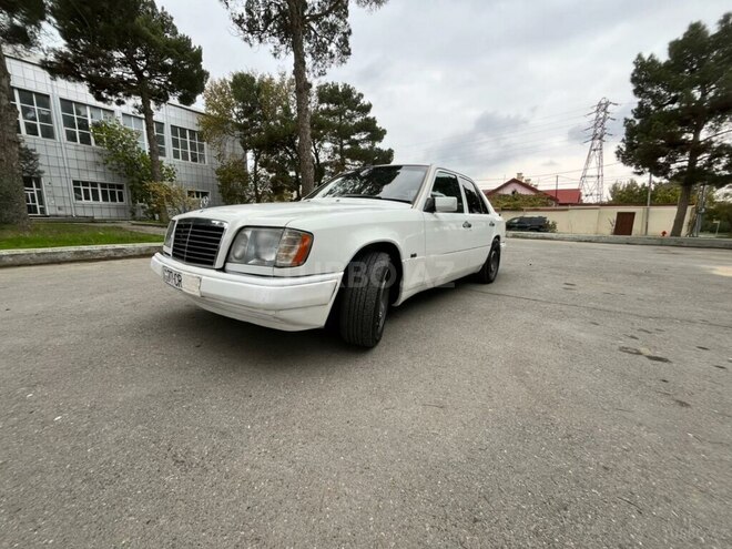 Mercedes E 220 1994, 480,000 km - 2.2 l - Bakı