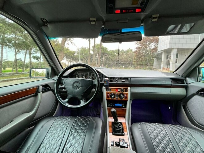 Mercedes E 220 1994, 480,000 km - 2.2 l - Bakı