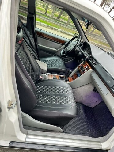 Mercedes E 220 1994, 480,000 km - 2.2 l - Bakı