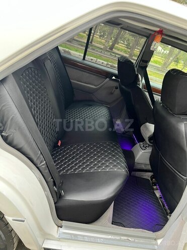 Mercedes E 220 1994, 480,000 km - 2.2 l - Bakı