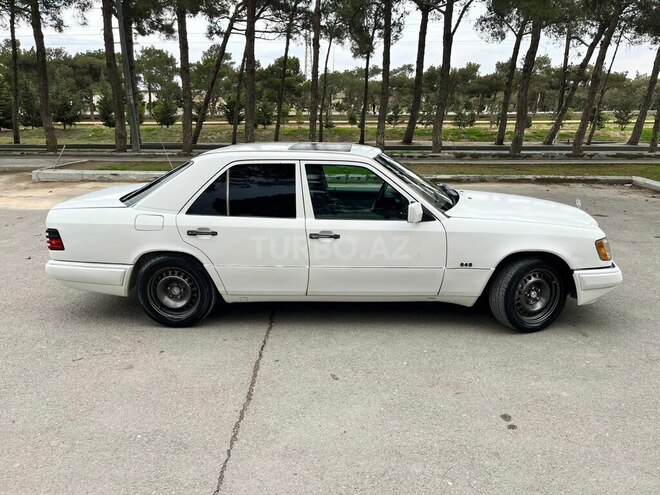 Mercedes E 220 1994, 480,000 km - 2.2 l - Bakı