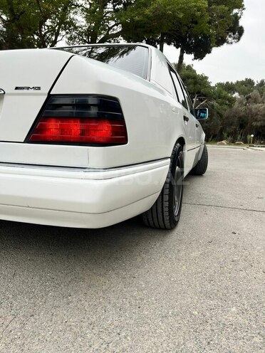 Mercedes E 220 1994, 480,000 km - 2.2 l - Bakı