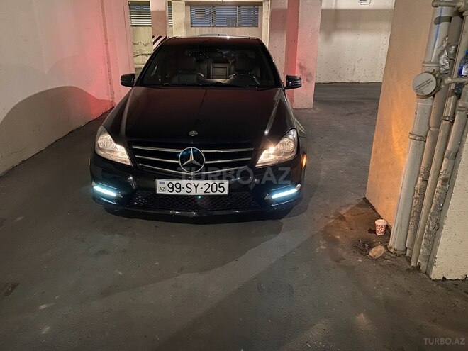 Mercedes C 250 2014, 180,000 km - 1.8 л - Bakı