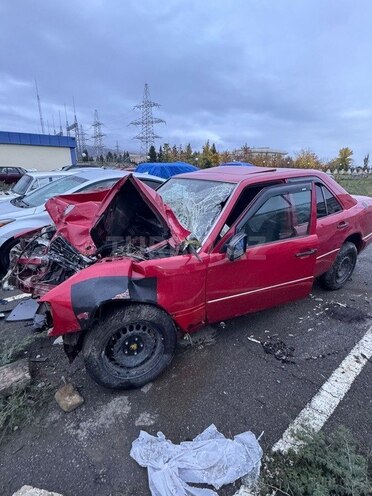 Mercedes E 220 1995, 345,675 km - 2.2 l - Oğuz