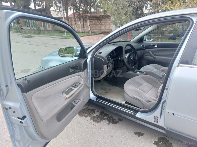 Volkswagen Passat 2003, 280,000 km - 1.8 l - Bakı