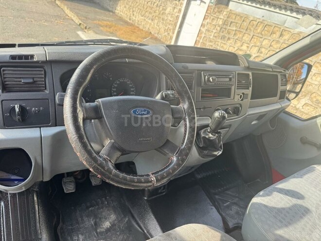 Ford Transit 2007, 440,000 km - 2.4 л - Qax