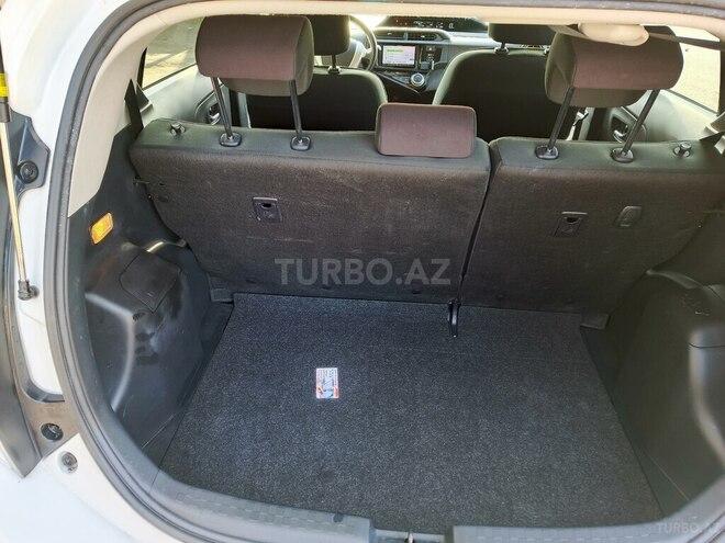 Toyota Aqua 2016, 128,200 km - 1.5 l - Bakı
