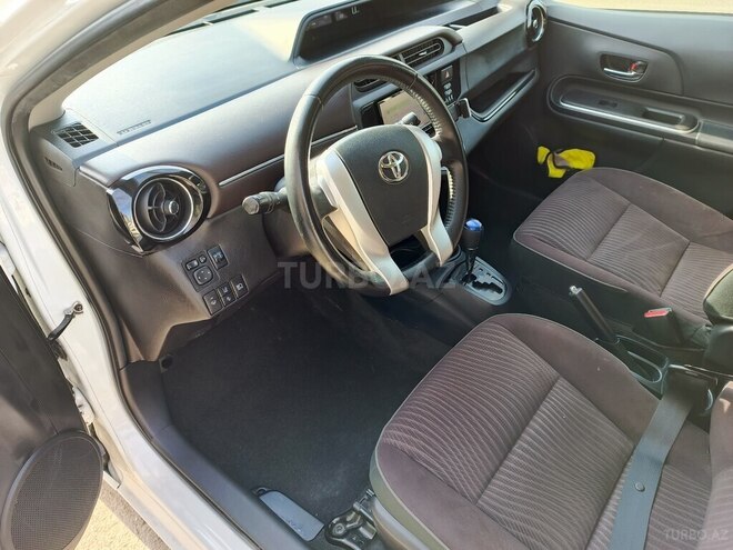 Toyota Aqua 2016, 128,200 km - 1.5 l - Bakı