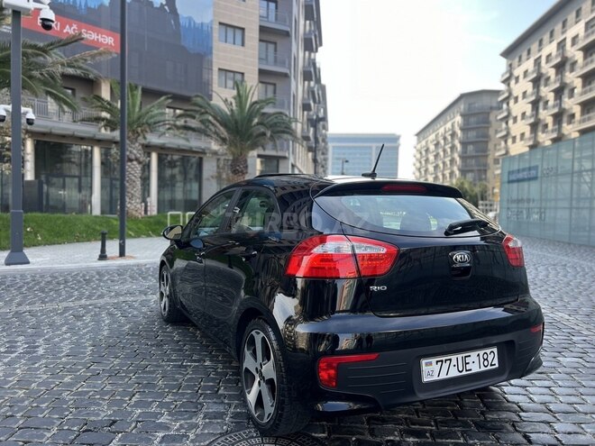 Kia Rio 2015, 158,123 km - 1.6 l - Bakı