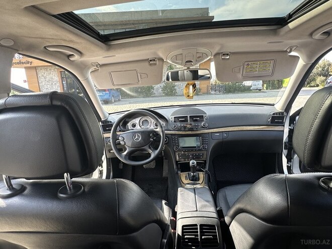 Mercedes E 350 2007, 243,000 km - 3.5 l - Bakı