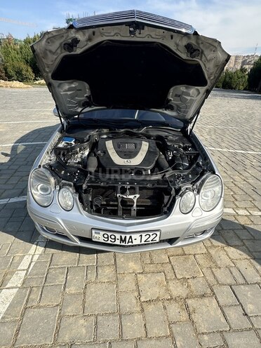 Mercedes E 350 2007, 243,000 km - 3.5 l - Bakı