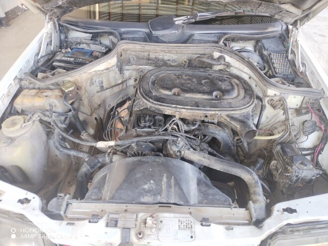 Mercedes E 200 1991, 999,999 km - 2.0 l - Tovuz