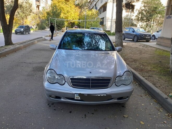 Mercedes C 200 2002, 267,000 km - 2.0 l - Bakı