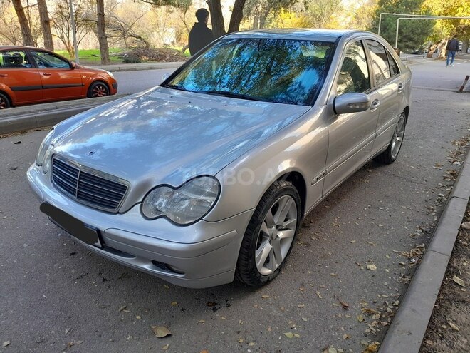 Mercedes C 200 2002, 267,000 km - 2.0 l - Bakı