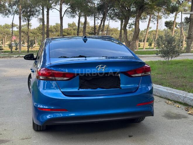 Hyundai Elantra 2017, 273,588 km - 2.0 л - Bakı