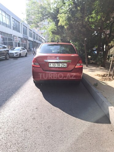 Nissan Tiida-3