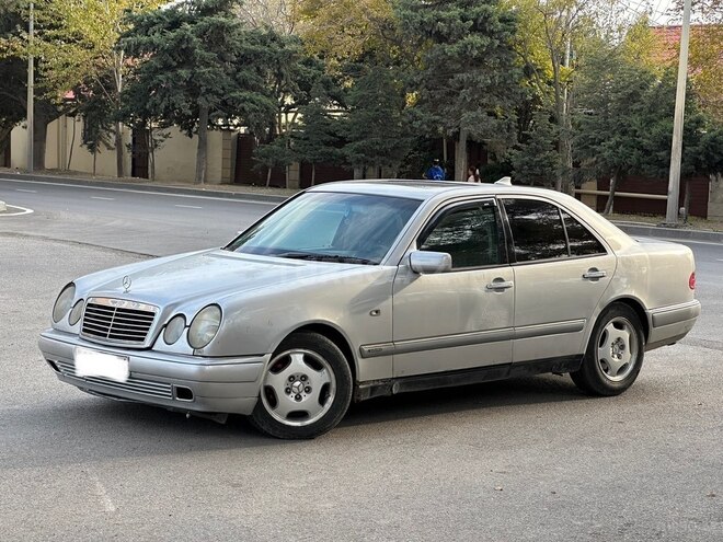 Mercedes E 280 1998, 401,232 km - 2.8 l - Bakı