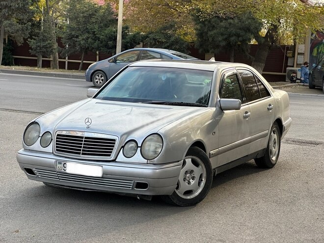Mercedes E 280 1998, 401,232 km - 2.8 l - Bakı