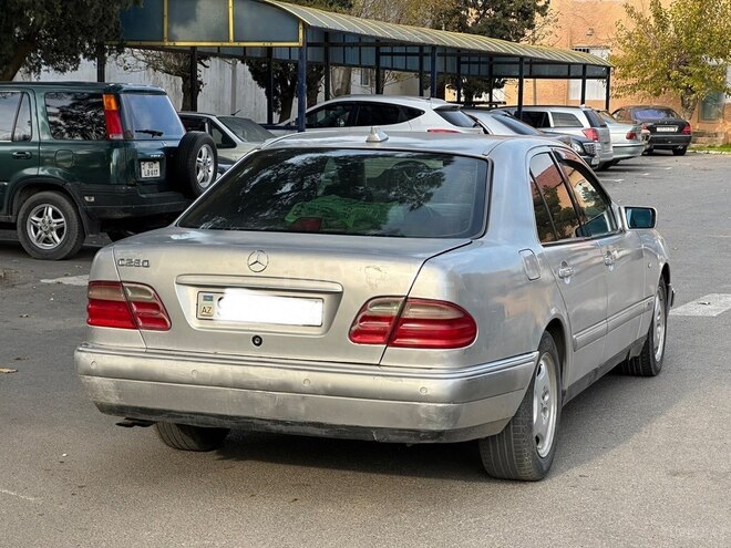 Mercedes E 280 1998, 401,232 km - 2.8 l - Bakı