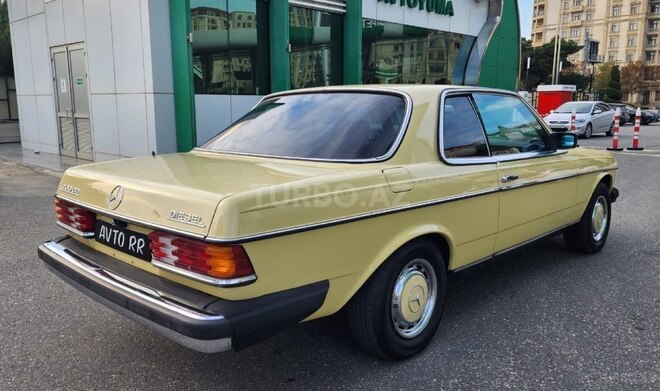 Mercedes S 300 1979, 170,590 km - 3.0 l - Bakı