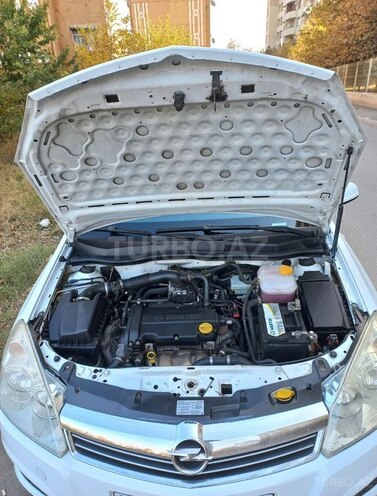 Opel Astra 2009, 229,600 km - 1.4 l - Gəncə