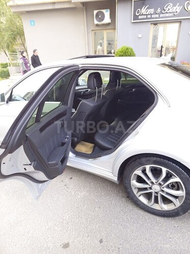 Mercedes E 220 d 2014, 106,000 km - 2.2 l - Bakı