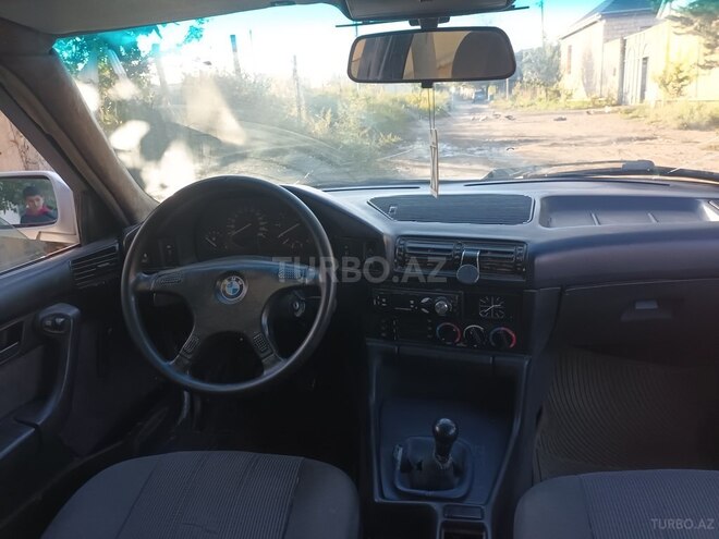 BMW 525 1990, 222,266 km - 2.5 l - Tovuz