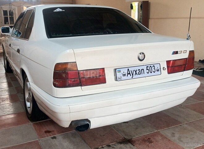 BMW 525 1990, 222,266 km - 2.5 l - Tovuz
