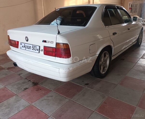 BMW 525 1990, 222,266 km - 2.5 l - Tovuz