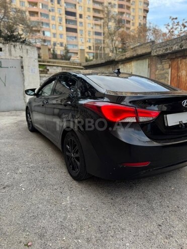 Hyundai Elantra 2016, 300,000 km - 1.8 l - Bakı