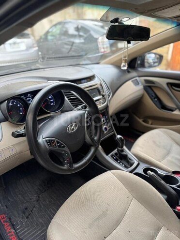 Hyundai Elantra 2016, 300,000 km - 1.8 l - Bakı