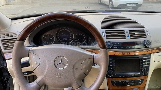 Mercedes E 320 2002, 263,000 km - 3.2 l - Bakı