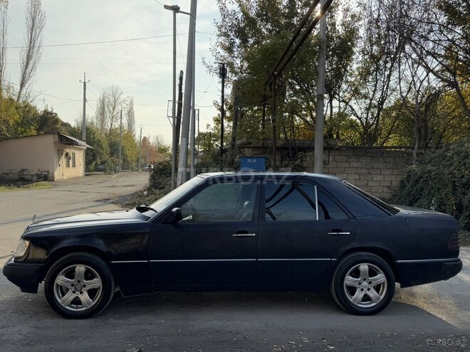 Mercedes E 300 d 1992, 351,236 km - 3.0 l - Kürdəmir