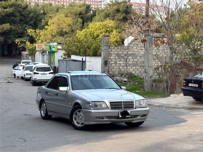 Mercedes C 240 1999, 231,122 km - 2.4 l - Bakı